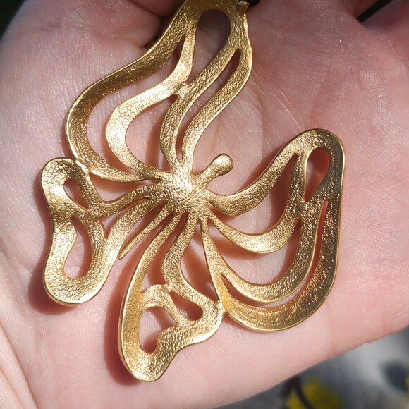 Vintage Art Nouveau Style Butterfly Pendant - Picture 5 of 7